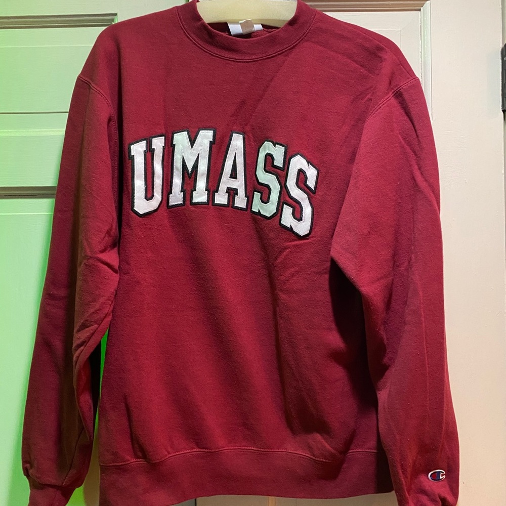 Vtg UMass reverse weave sweatshirt Size Medium